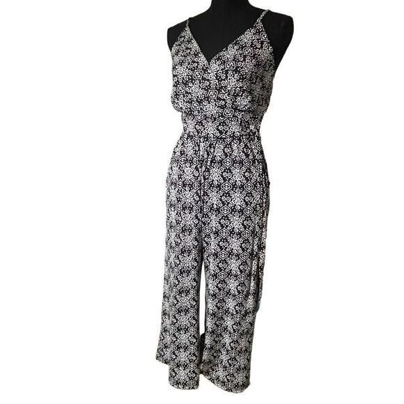 Kaileigh Black and White Boho Print Sleeveless Jumpsuit - Picture 1 of 9